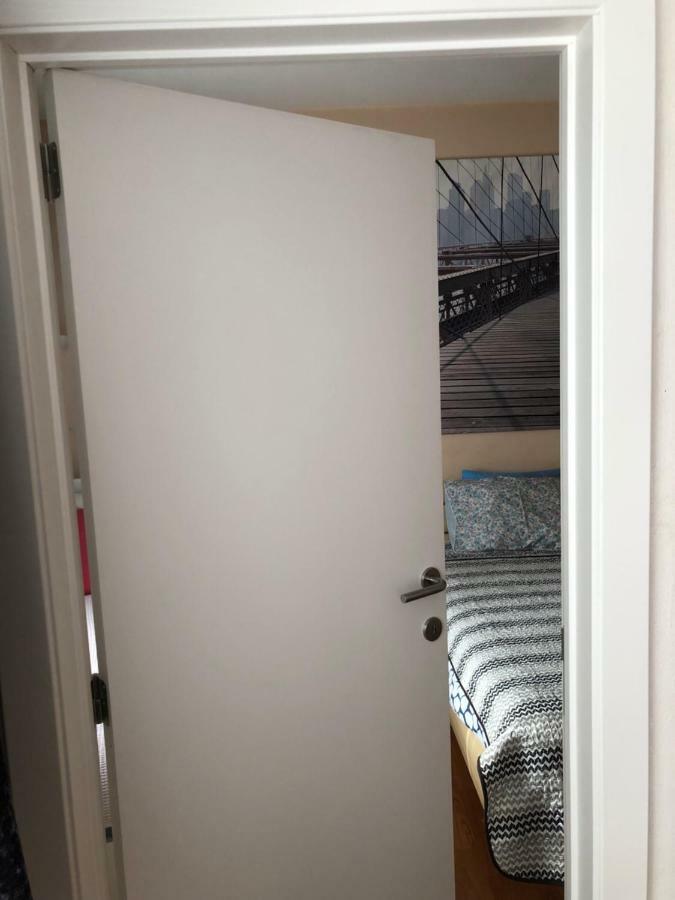 One-Bedroom Apartment Near Atomium Βρυξέλλες Εξωτερικό φωτογραφία